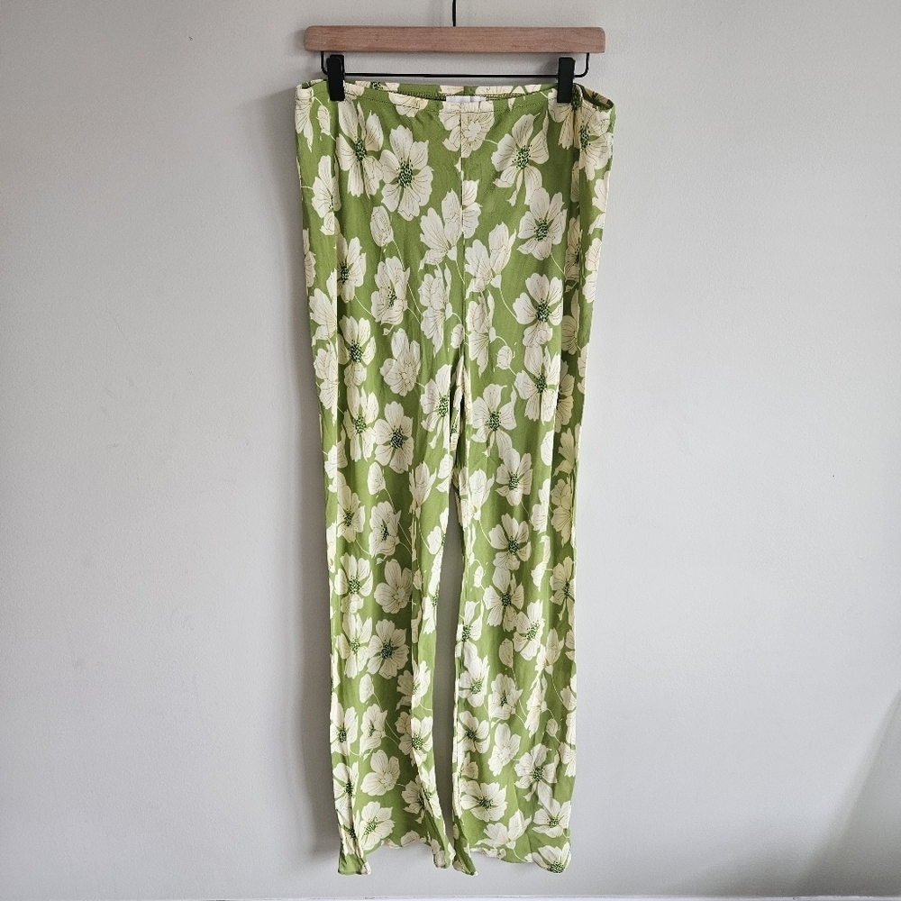 Reformation Green Floral Gale Sheer Mid Rise Bias Pant In Lovebird - Picture 4 of 14